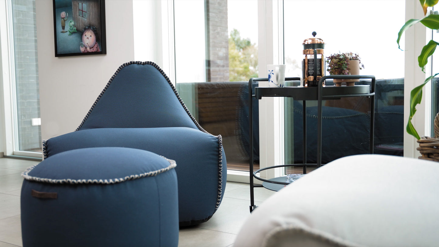 Cura Lounge Chair & Pouf - Eksklusiv og bæredygtig loungesækkestol med puf