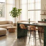 Frame Bar Stool barstol med ryglæn i læder og pulverlakeret stålstel, industrielt design.