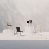 Udendørs Patio Chair no. One S1 i taupe skal med sort pulverlakeret stel, stablebar stol.