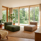 Soft Sofa Indoor Lounger i olivengrønt corduroy stof med blød, modulær form på skridsikker bund.