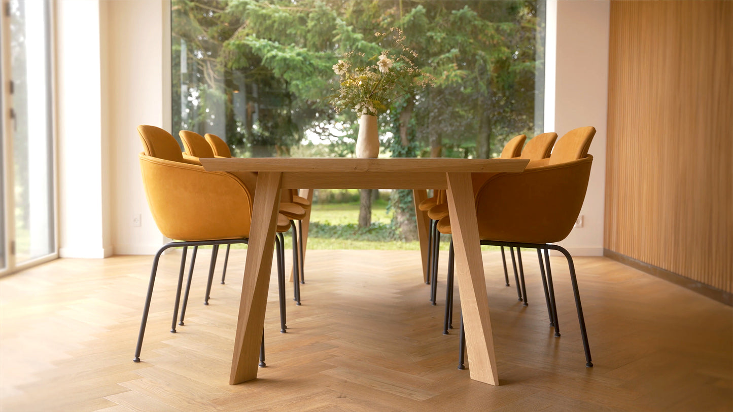 Edge Dining Table - 240x100 cm - Egetræs spisebord