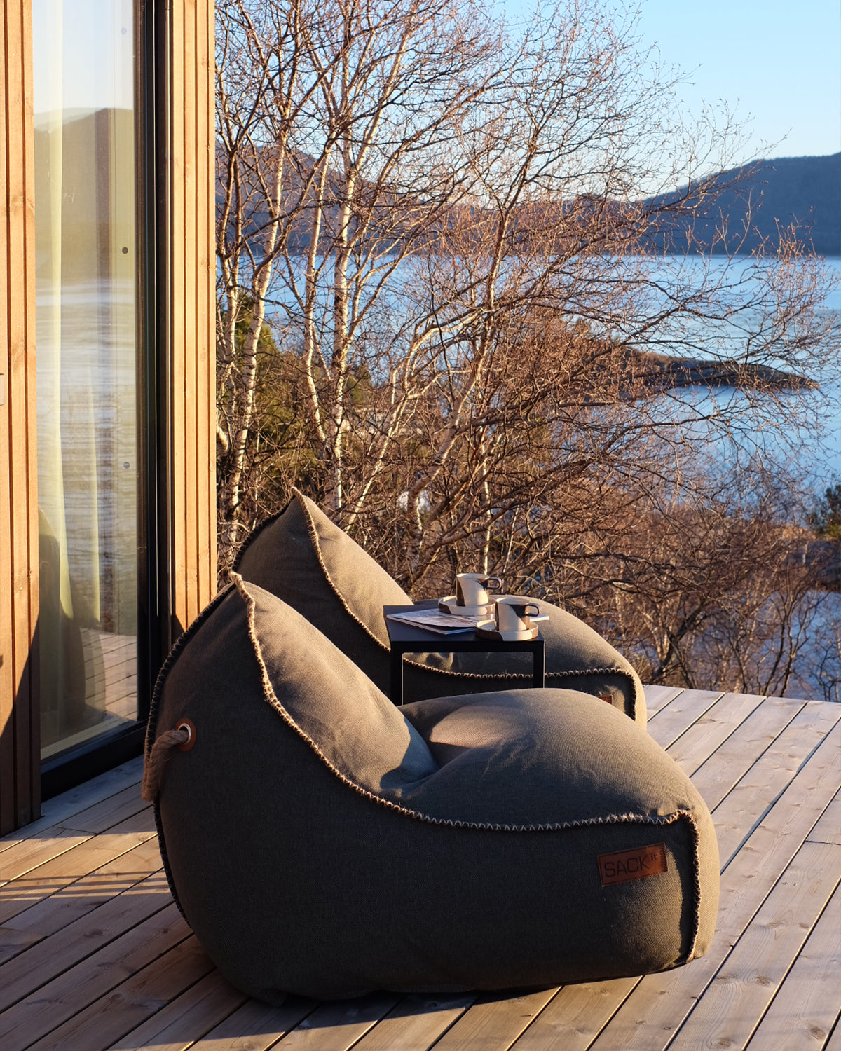 SACKit | Dansk Design – Møbler, lyd og lamper i høj kvalitet