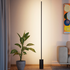 Sort SACKit Expo 185 gulvlampe med slank aluminiumsprofil og marmorfod med opadrettet LED-lys.