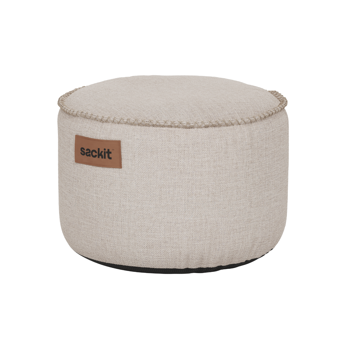 Kirra Sand Cobana Pouf i rund form med vandafvisende stof og håndsyede sting.