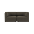 sackit Fjord sofa til to personer i mørkegråt tekstil med bløde afrundede armlæn og dybe siddepladser set forfra