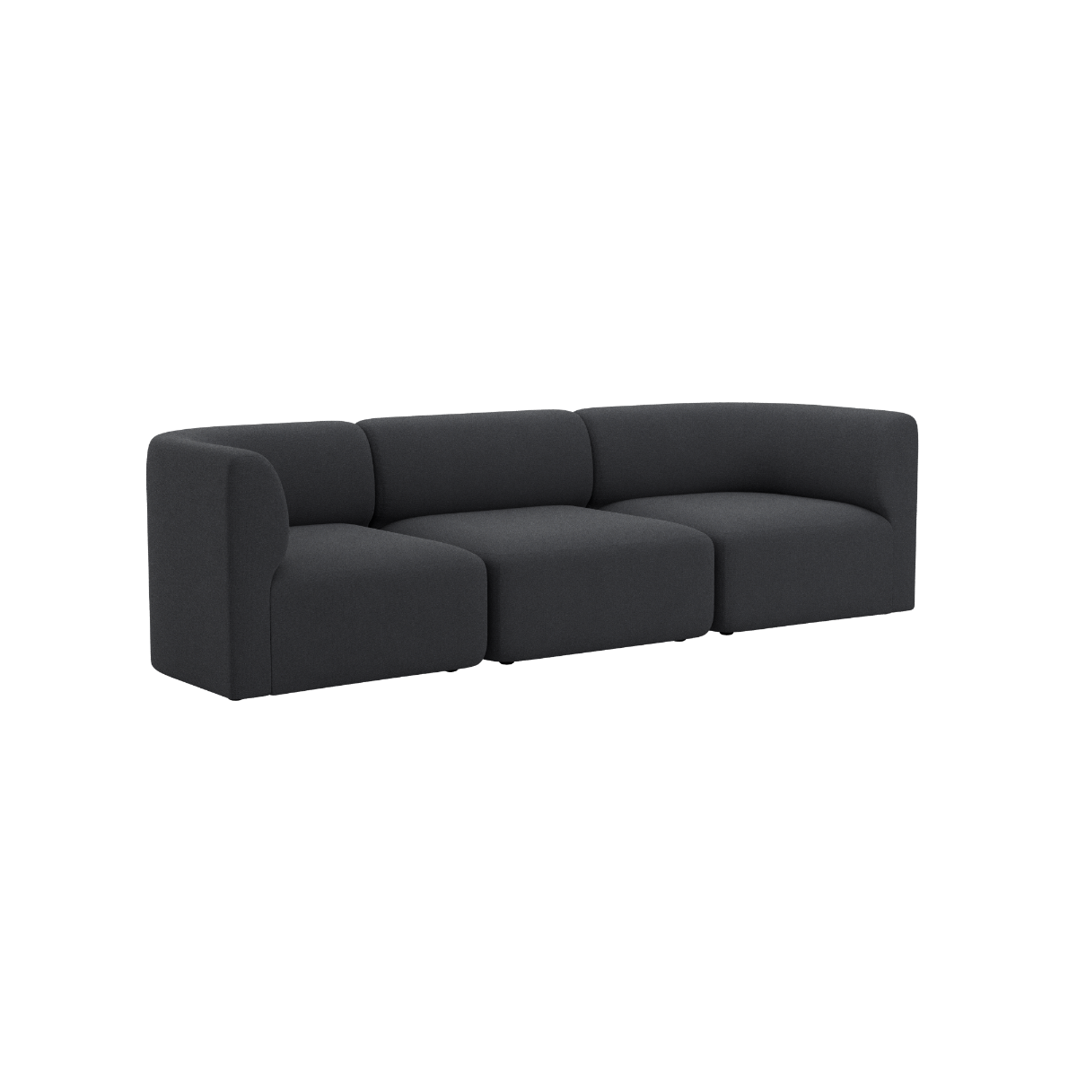 Mørkegrå trepersoners sofa med bløde afrundede armlæn og dybe sæder i roligt skandinavisk design til stuen