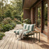 Mollis Lounge Chair udendørs sofa i Renesse Olive med aluminiumsramme og blødt polstret sæde.