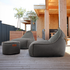 Cobana Lounge Chair og Pouf i grå, slidstærkt og vandafvisende materiale til indendørs og udendørs brug.