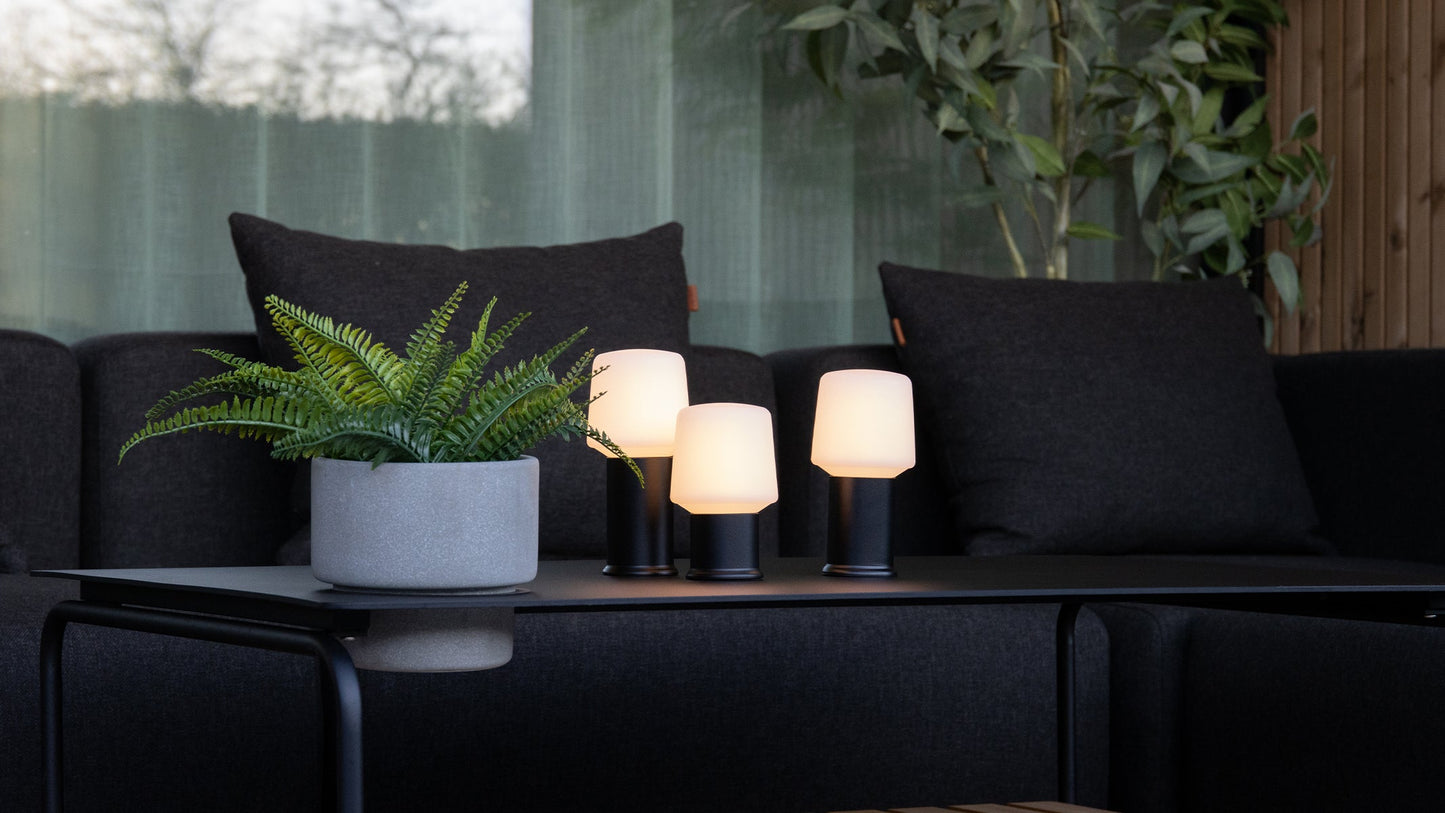 Ambience - Lamp Intelligent+ & London base - Indendørs/udendørs lampe med fod i rustfrit stål