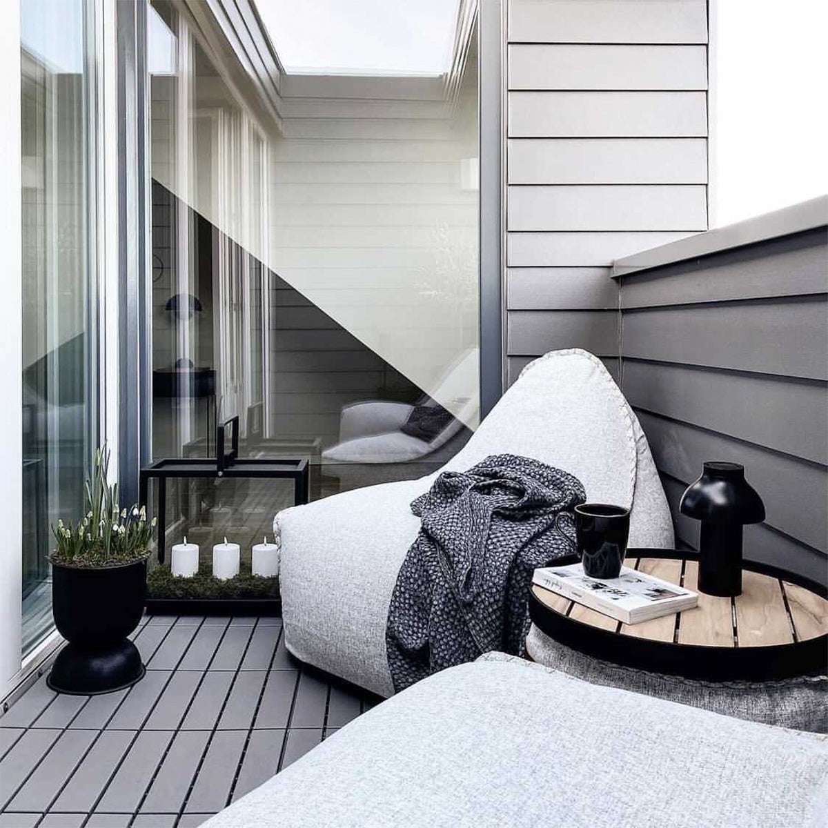 Patio Serving Tray i massivt teaktræ med pulverlakeret aluminiumsramme til udendørs brug