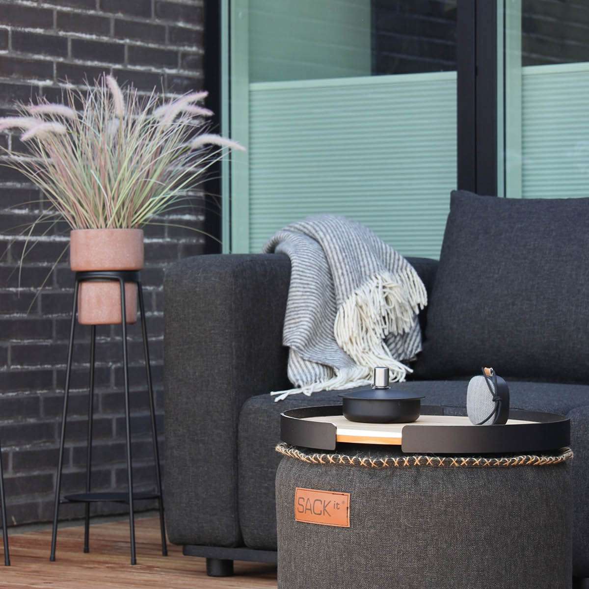 Cobana Lounge Sofa hjørnemodul i sort med pulverlakeret aluminiumsramme og udendørstekstil