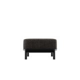 Kirra Lounge Sofa pouf i sort med aluminiumsstel og slidstærkt olefin tekstil til udendørs brug.