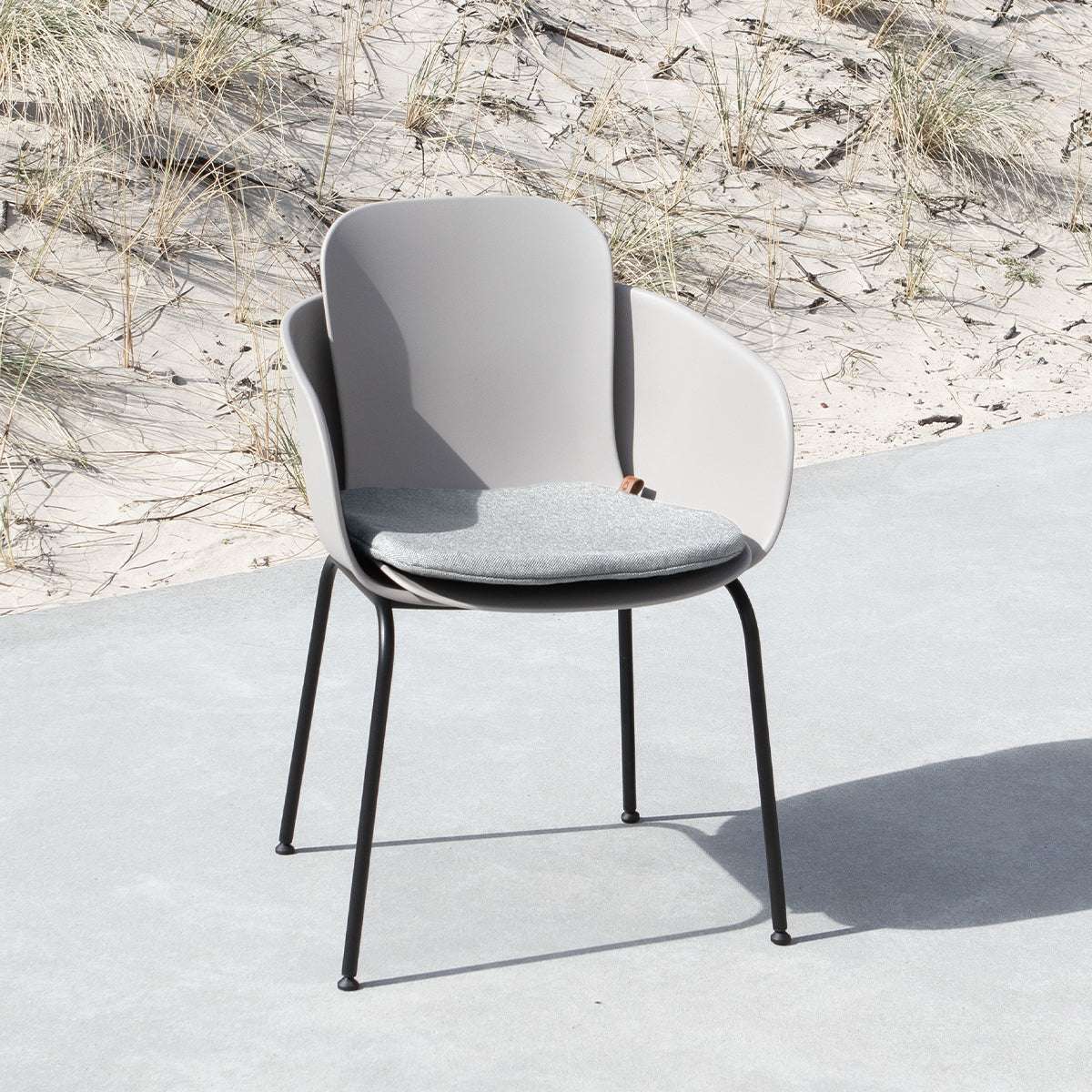 Patio Chair no. One sædehynde i Cobana Sand Melange farve til udendørs brug.
