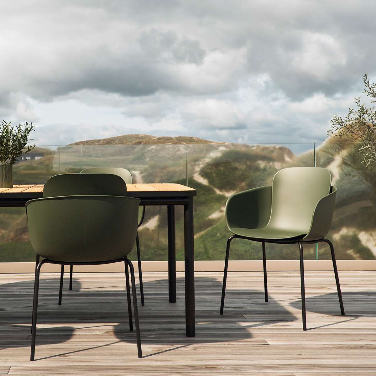 Patio Chair no. One S2 i olivengrøn og sort med dobbelte skaller og sort stel i pulverlakeret stål.