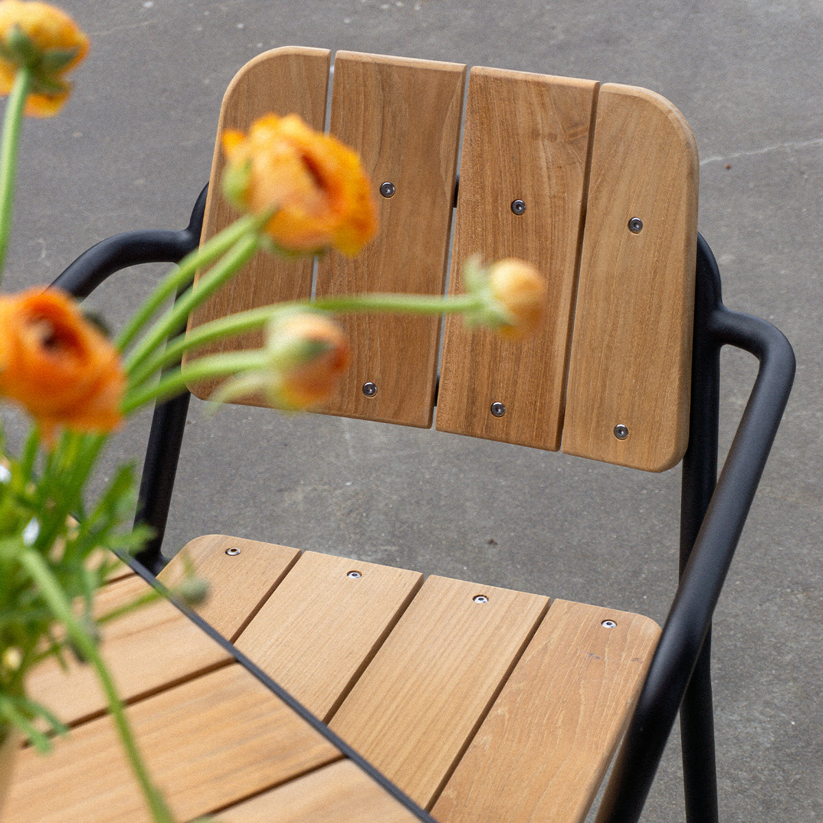 Kirra Dining Table 150x90 + Kirra Patio Chair
