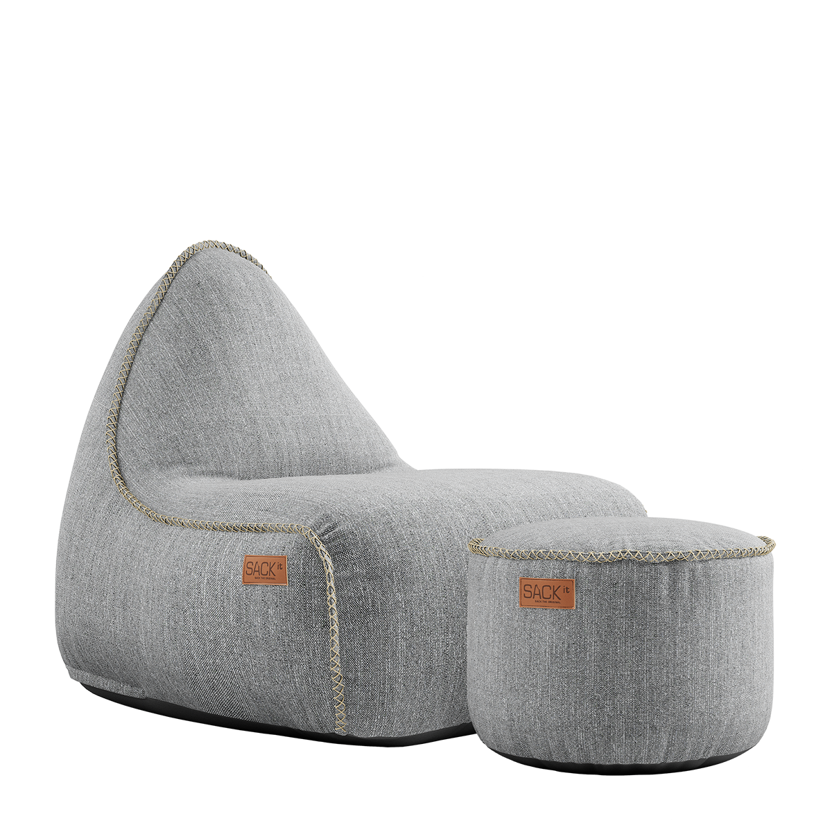 Cobana Lounge Chair og Pouf i Cobana Sand Melange, slidstærk og vandafvisende sækkestol med ryglæn.