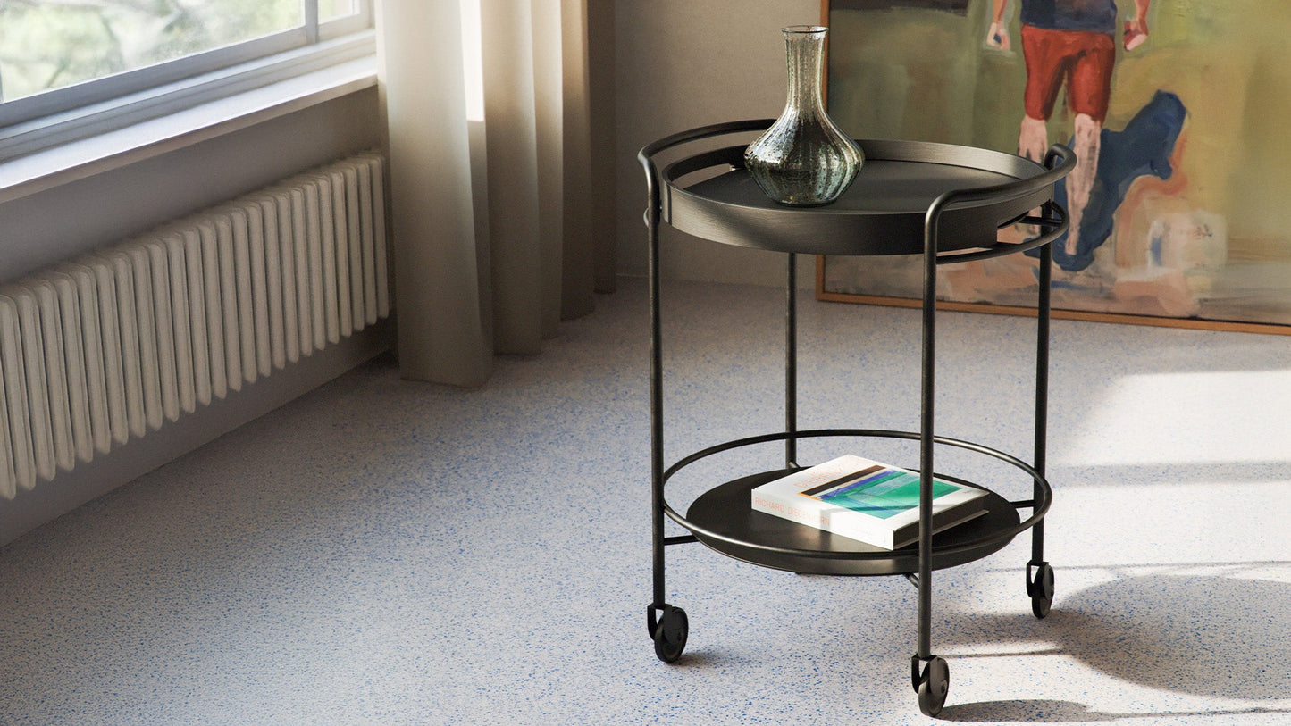 Serving Table w/ Nordic Serving Tray - Indendørs bakkebord med serveringsbakke