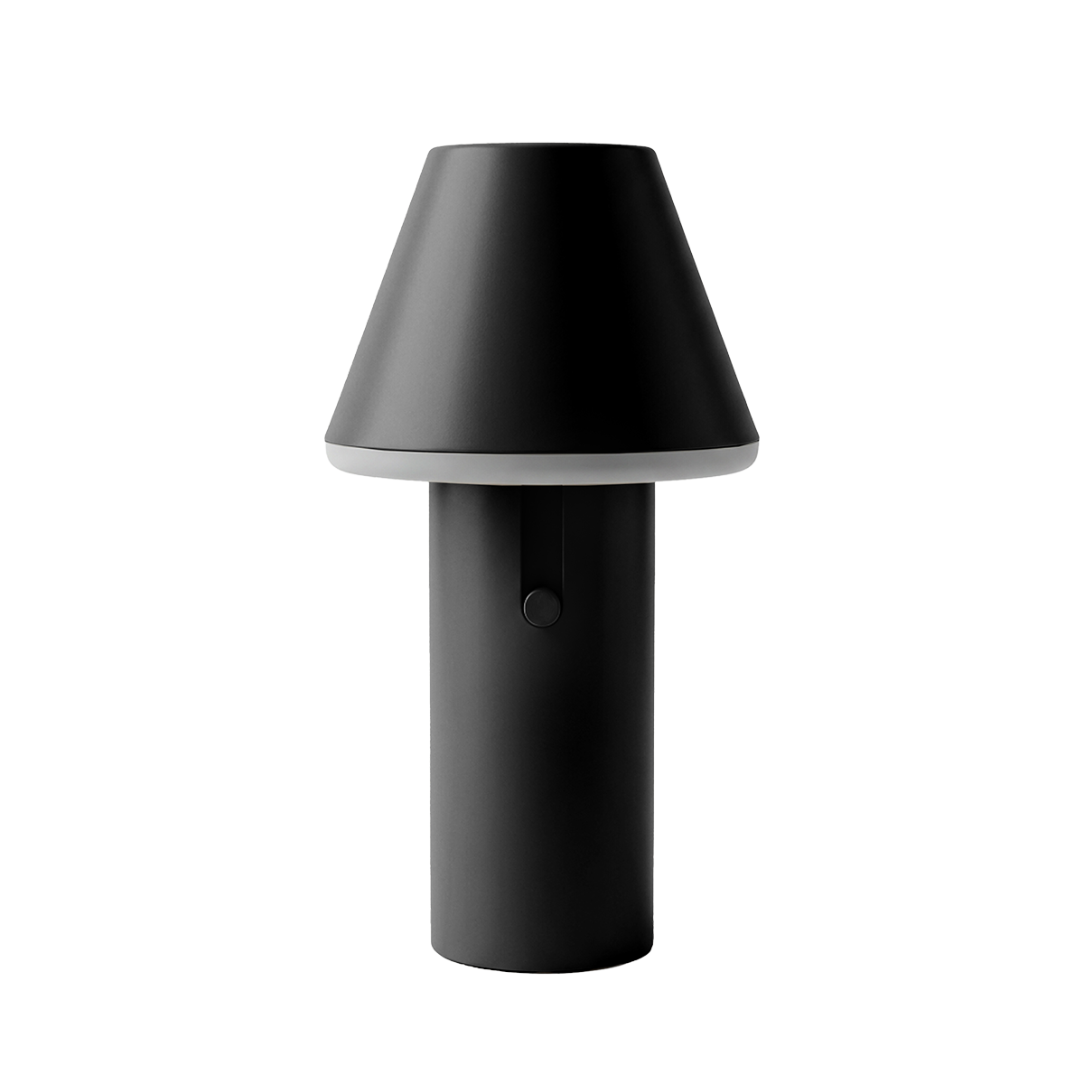 Sort trådløs bordlampe med kegleformet skærm og cylindrisk fod fra sackit til indendørs og udendørs brug