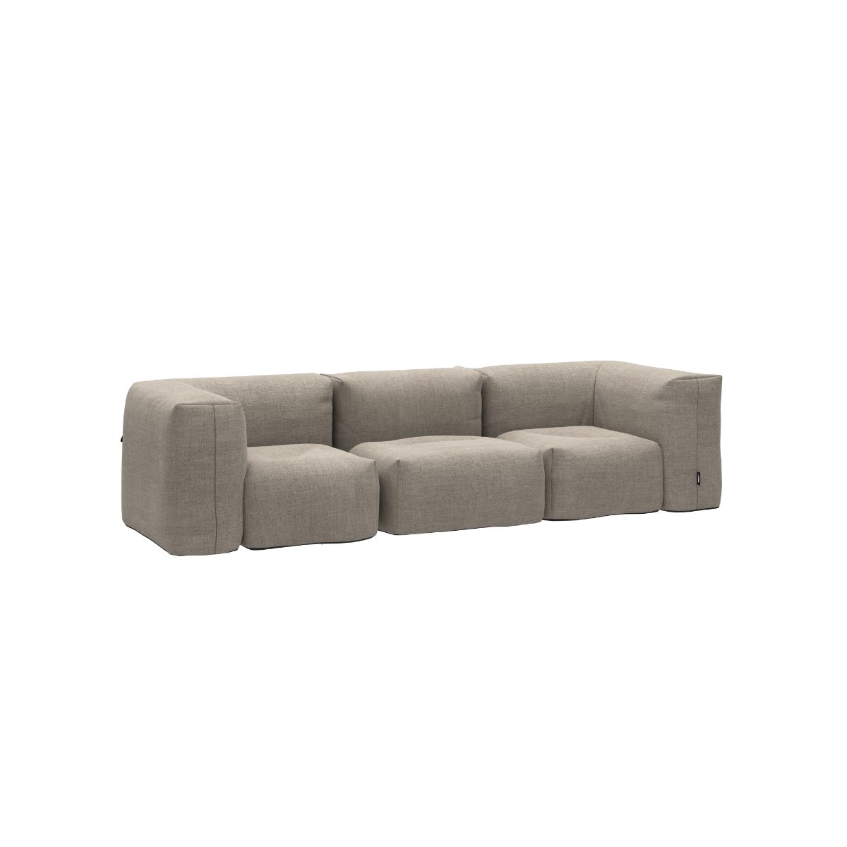 Udendørs Soft Sofa Outdoor 3-personers i lys Kirra Sand farve med bløde puder og lav ryg.