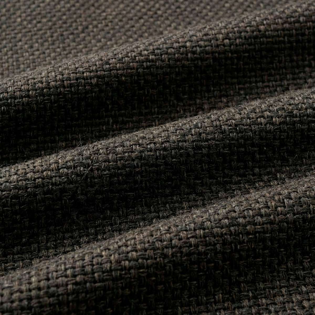 Udendørs hjørnesofa Soft Sofa Outdoor i Kirra Sand med bløde puder og lav ryg.