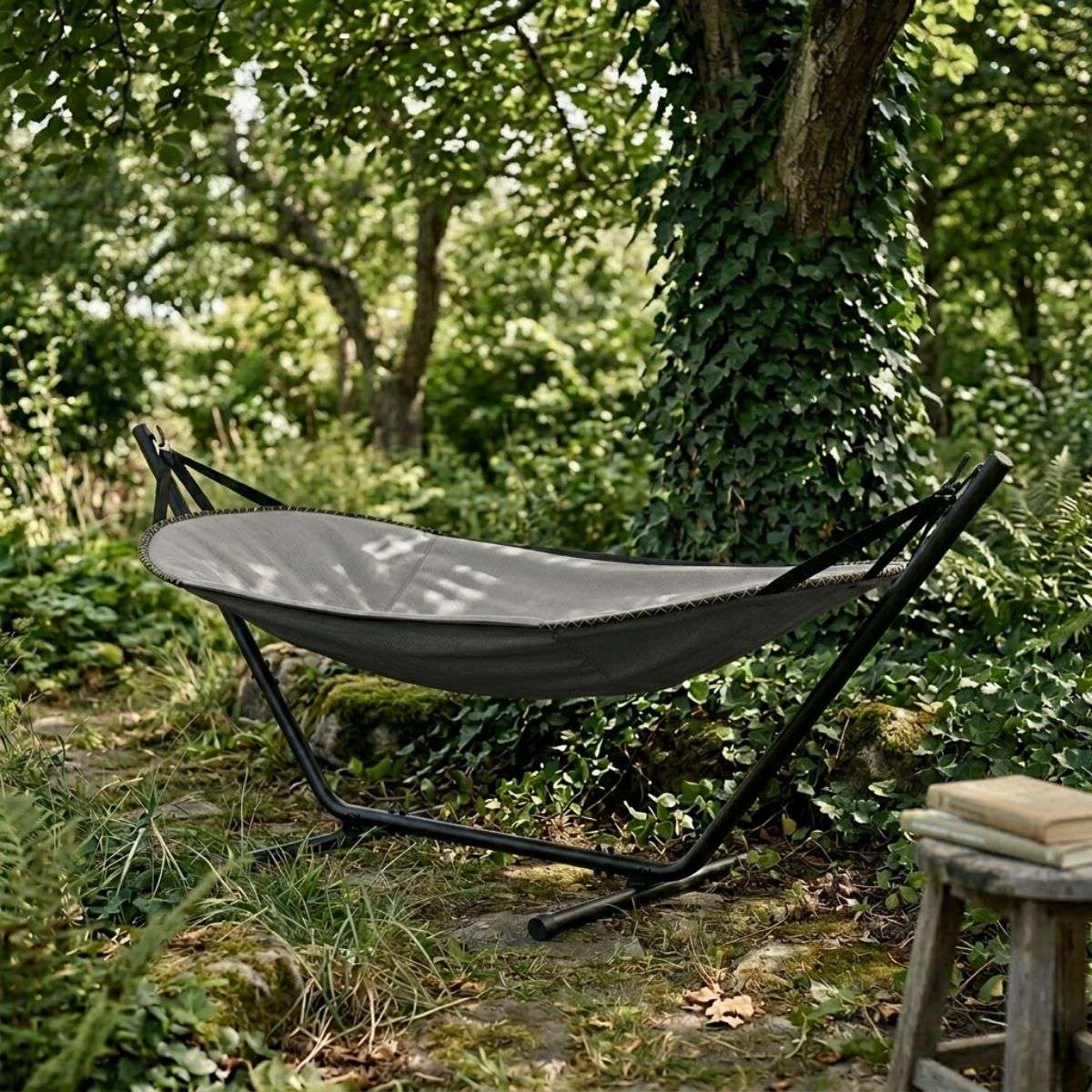 Cobana Hammock Fabric hængekøje i Kirra Grey tekstil med blødt og støttende materiale til udendørs brug.