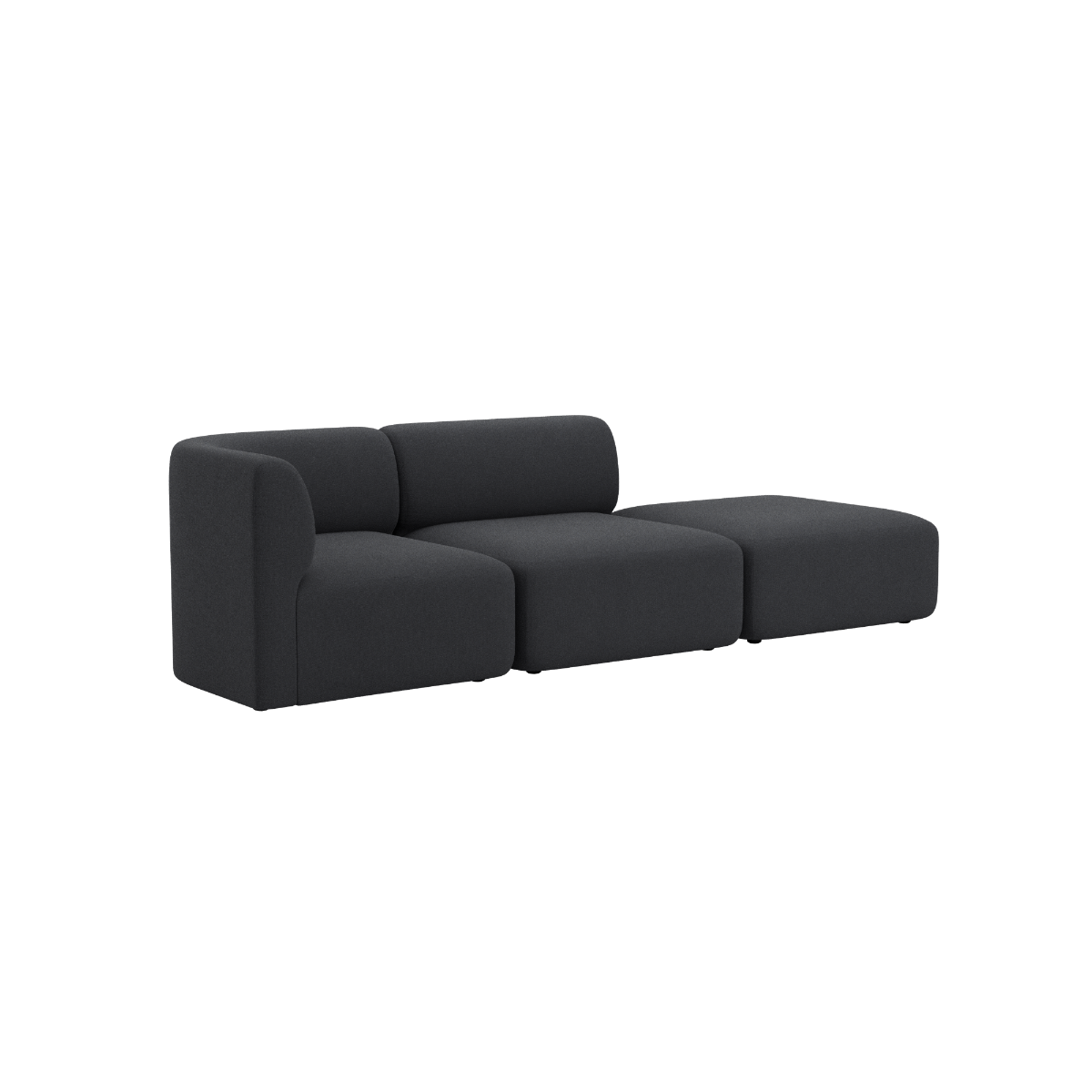 Mørkegrå sackit Fjord sofa med to siddepladser og åben ende i roligt skandinavisk design vist på sort baggrund