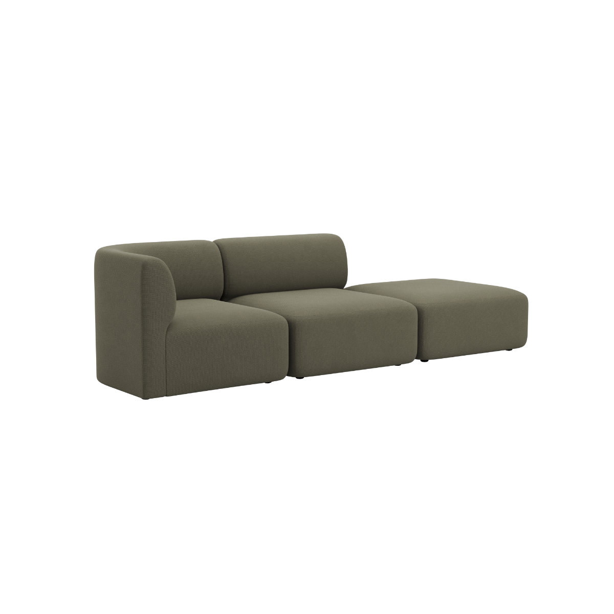 Olivengrøn Fjord sofa fra sackit med plads til to personer og åben ende vist fritstående på sort baggrund