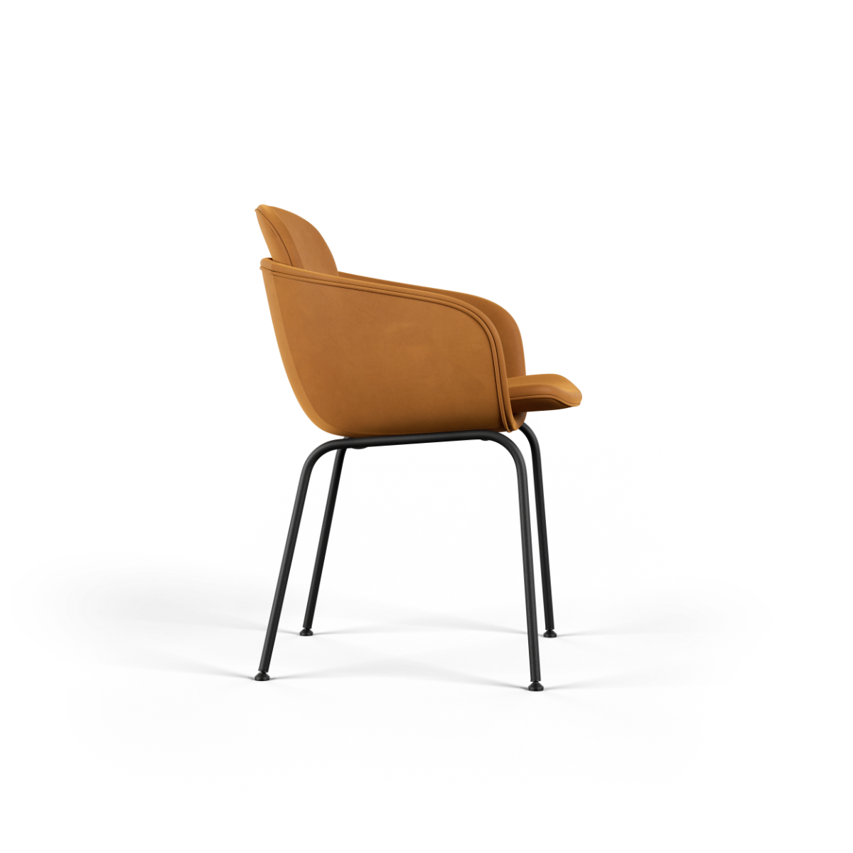 Chair no. One S2 i Luna Sandstone med polstret læder og dobbeltskaller, set fra siden.