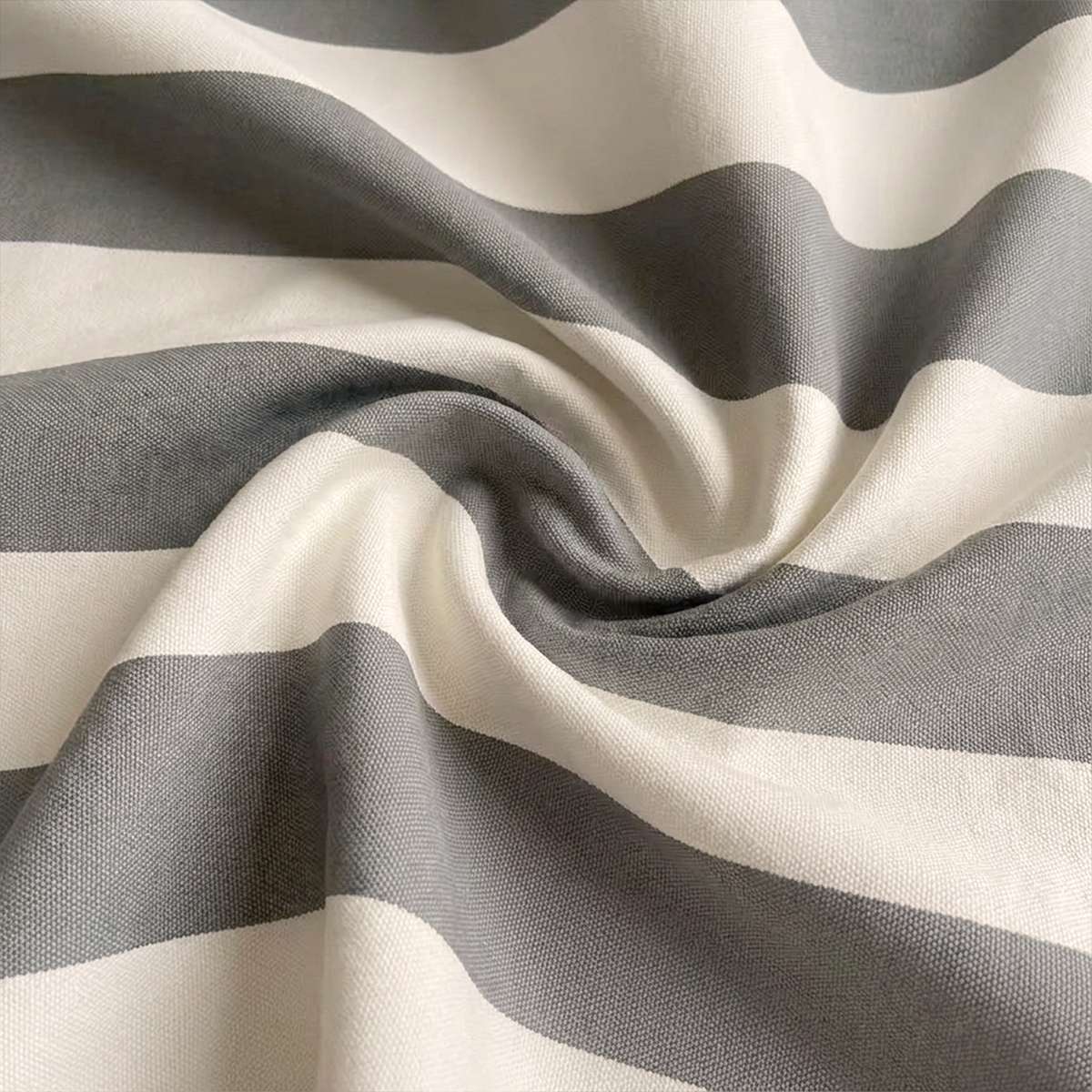 Udendørs Mollis Sunbed solseng i Renesse Taupe med justerbart ryglæn og aluminiumsramme.