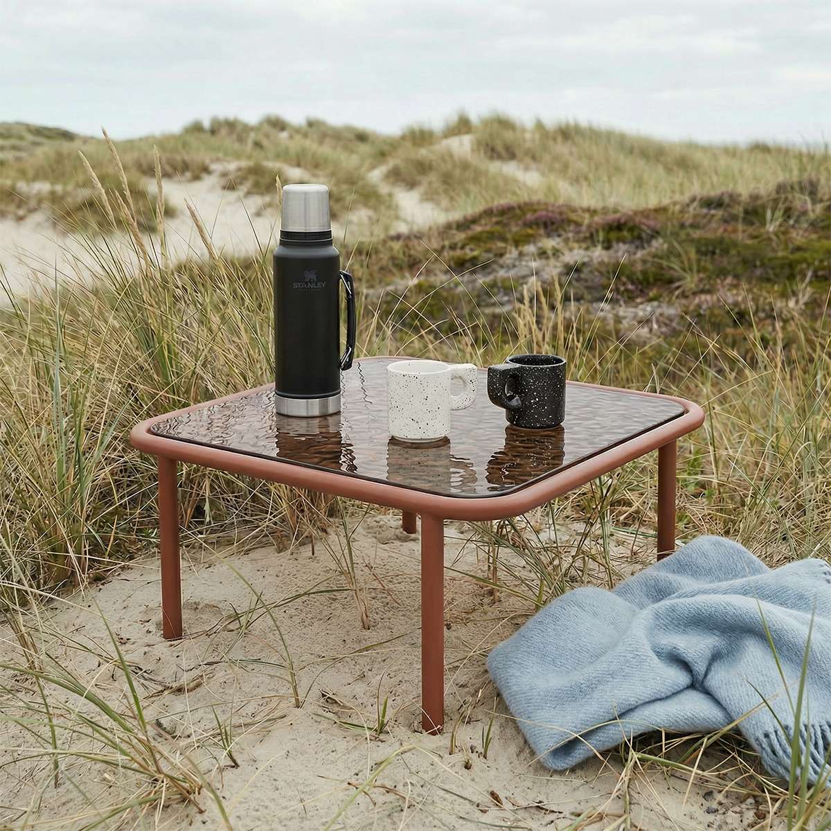 Mollis Coffee Table