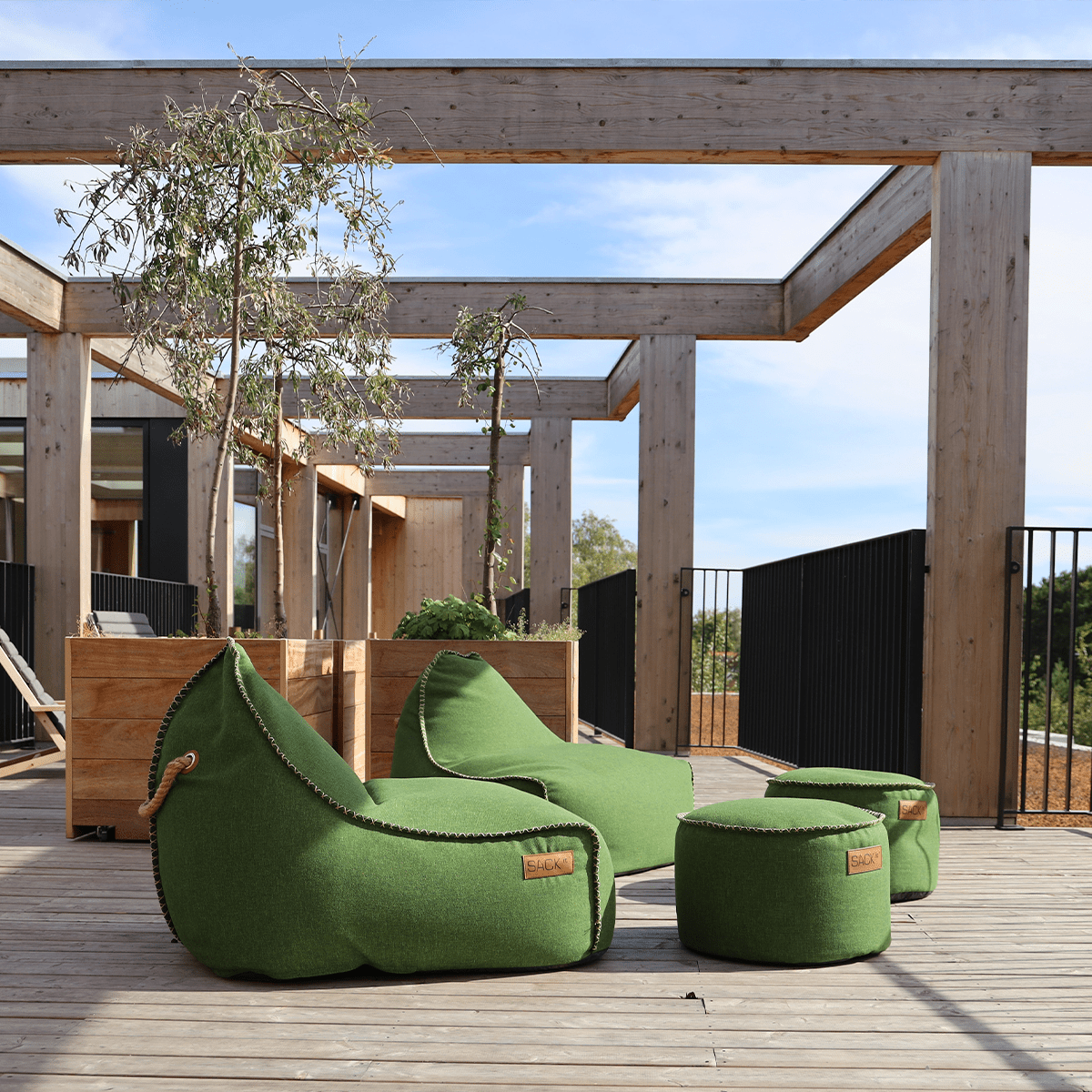 Cobana Lounge Chair & Pouf | Cobana Lounge Chair & Pouf - Cobana Green | SACKit